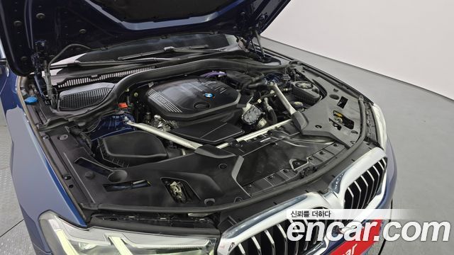 BMW 5-Series 523d xDrive Luxury
