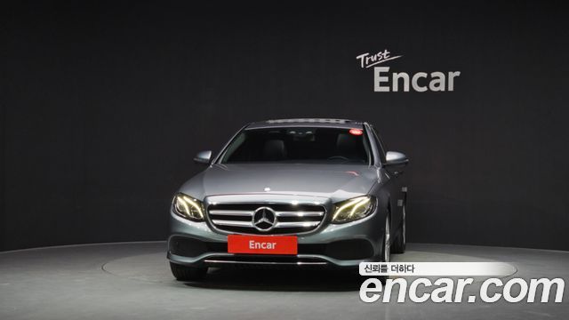 Mercedes-Benz E-Class E200 Avantgarde