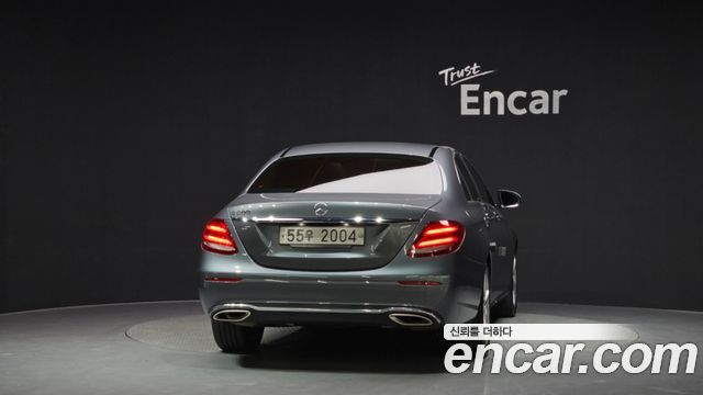 Mercedes-Benz E-Class E200 Avantgarde