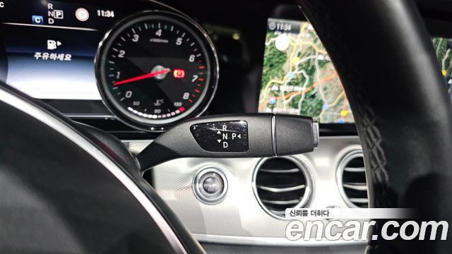 Mercedes-Benz E-Class E200 Avantgarde