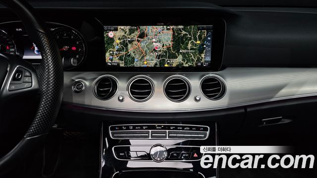 Mercedes-Benz E-Class E200 Avantgarde