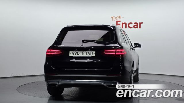 Mercedes-Benz GLC-Class GLC220 d 4MATIC