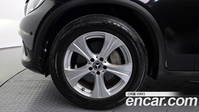 Mercedes-Benz GLC-Class GLC220 d 4MATIC