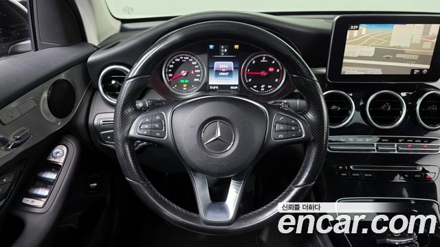 Mercedes-Benz GLC-Class GLC220 d 4MATIC