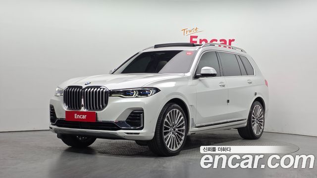 BMW X7 xDrive 40i Design Pure Excellence 6-Seater