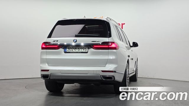 BMW X7 xDrive 40i Design Pure Excellence 6-Seater