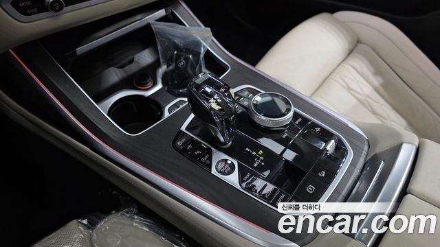 BMW X7 xDrive 40i Design Pure Excellence 6-Seater