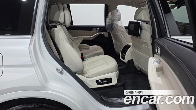 BMW X7 xDrive 40i Design Pure Excellence 6-Seater