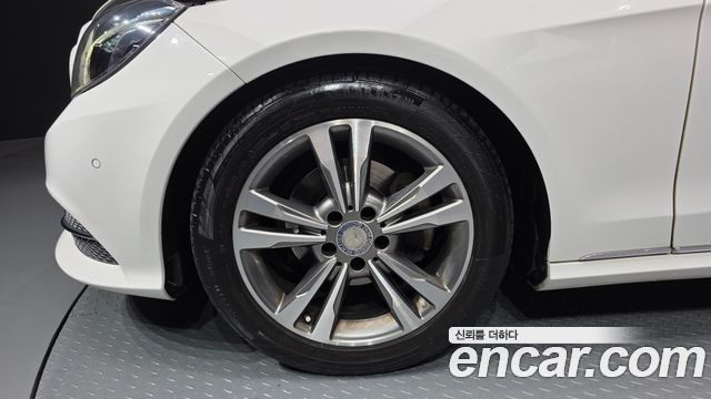 Mercedes-Benz E-Class E220 Bluetec Avantgarde