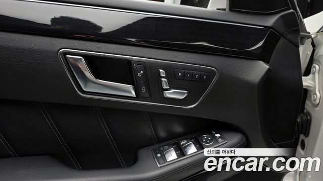 Mercedes-Benz E-Class E220 Bluetec Avantgarde
