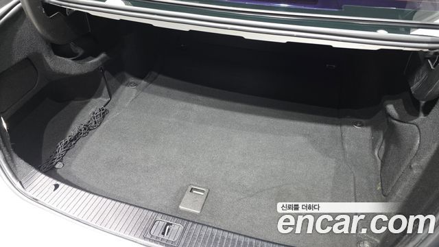 Mercedes-Benz E-Class E220 Bluetec Avantgarde