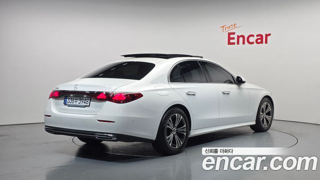 Mercedes-Benz E-Class E200 Avantgarde