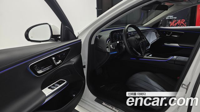 Mercedes-Benz E-Class E200 Avantgarde