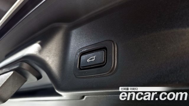 Land Rover Range Rover Evoque D180 Launch Edition