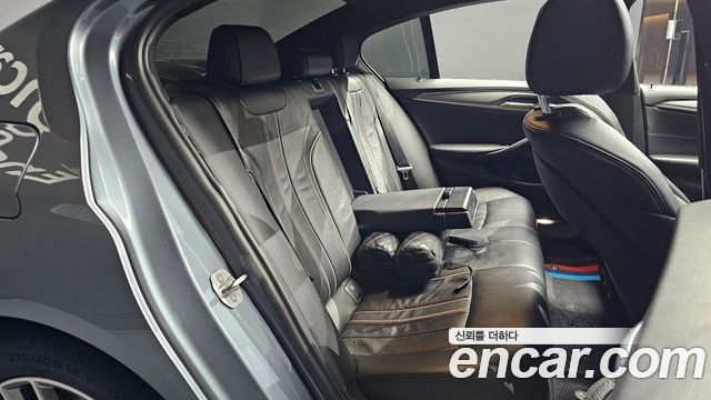 BMW 5-Series 530i M Sport Package