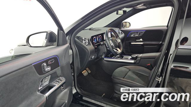 Mercedes-Benz GLA-Class GLA250 4MATIC
