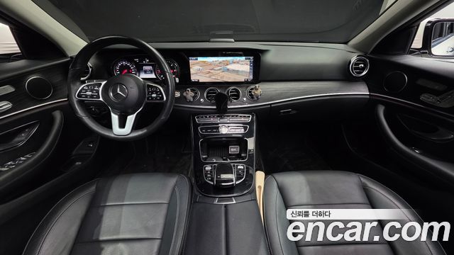 Mercedes-Benz E-Class E220d Avantgarde