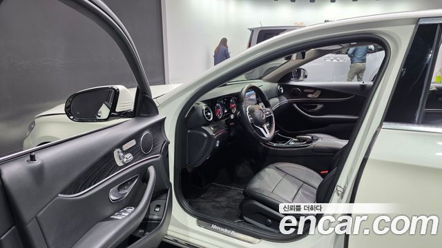 Mercedes-Benz E-Class E220d Avantgarde