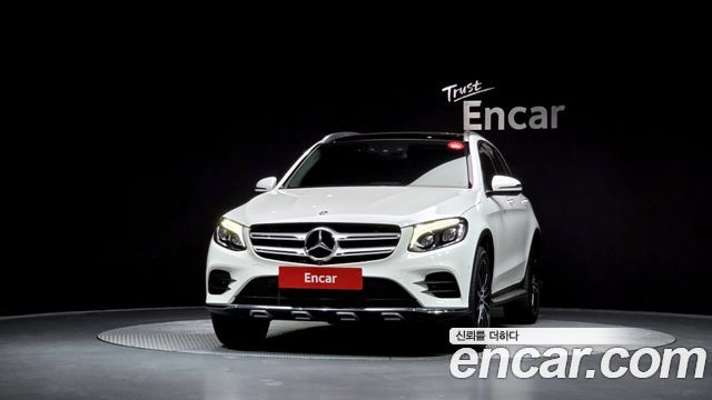 Mercedes-Benz GLC-Class GLC300 4MATIC AMG Line