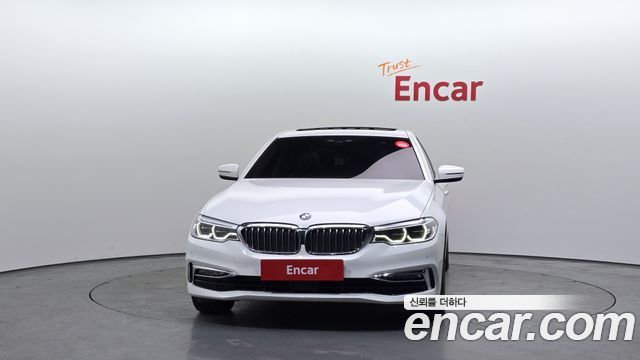 BMW 5-Series 530i xDrive Luxury Plus