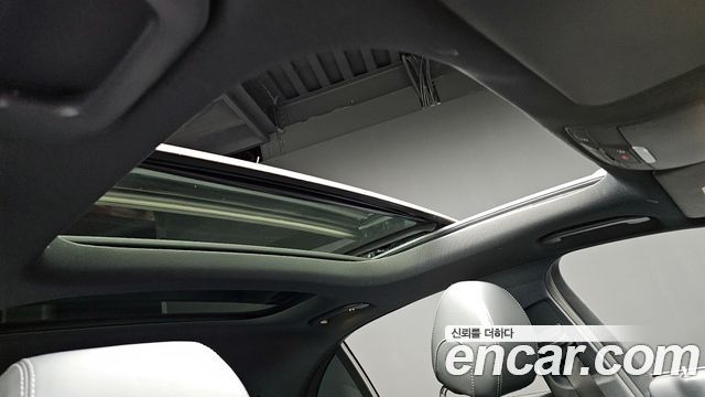 Mercedes-Benz E-Class E350 4MATIC AMG Line