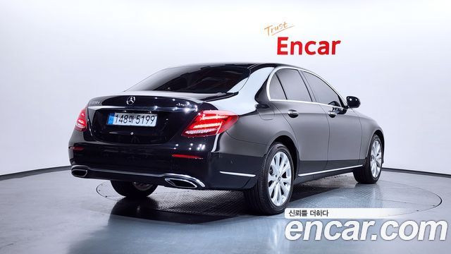 Mercedes-Benz E-Class E220d 4MATIC Exclusive