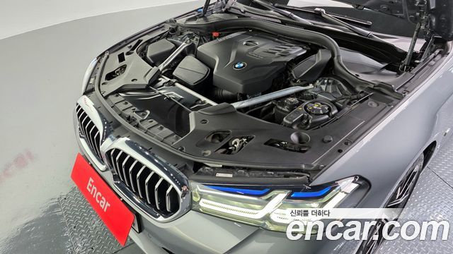 BMW 5-Series 530i M Sport Package