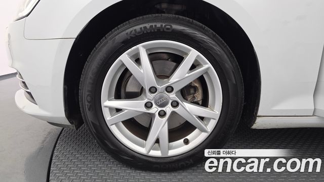 Audi A4 30 TDI Premium