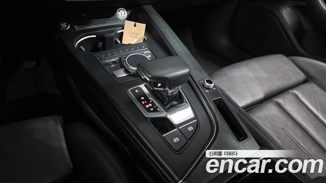 Audi A4 30 TDI Premium