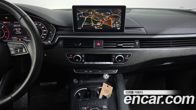 Audi A4 30 TDI Premium