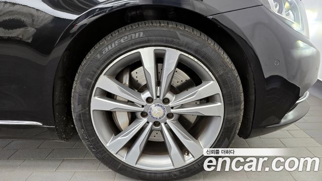 Mercedes-Benz S-Class S500L 4MATIC
