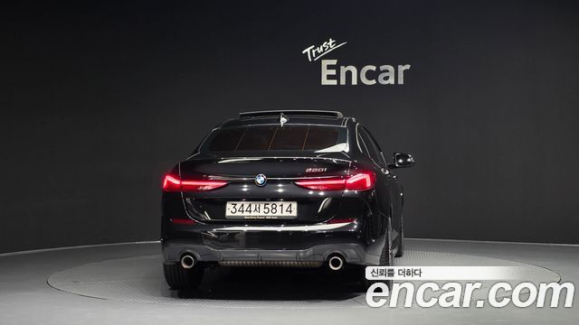 BMW 2-Series 220i M Sports