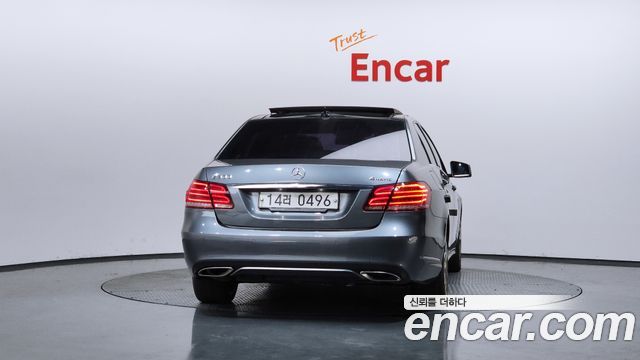 Mercedes-Benz E-Class E300 4MATIC Avantgarde
