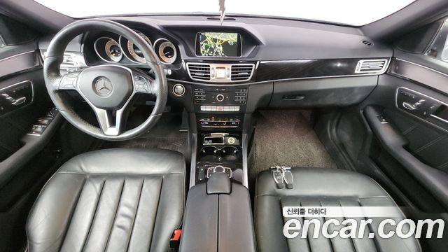 Mercedes-Benz E-Class E300 4MATIC Avantgarde