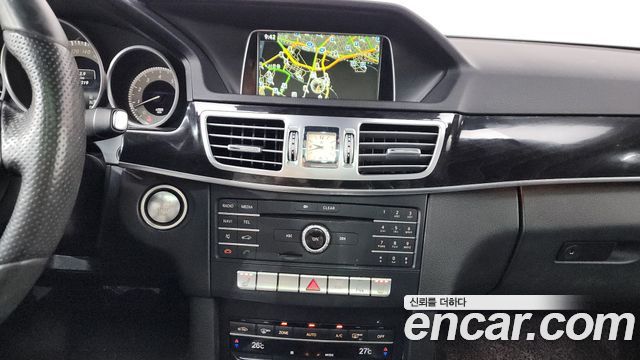 Mercedes-Benz E-Class E300 4MATIC Avantgarde