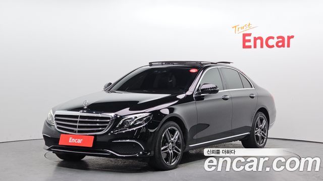 Mercedes-Benz E-Class E300 4MATIC Exclusive