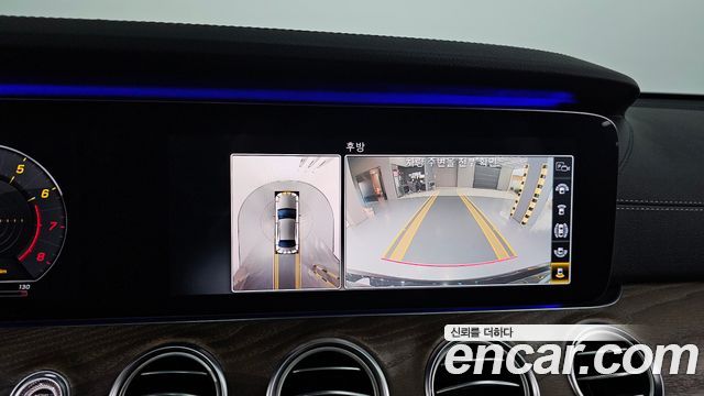 Mercedes-Benz E-Class E300 4MATIC Exclusive