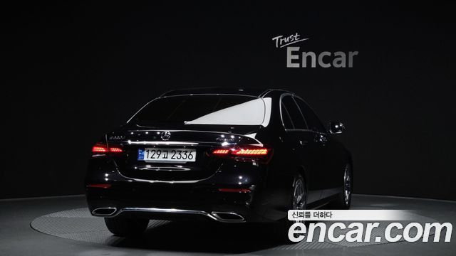 Mercedes-Benz E-Class E220d 4MATIC AMG Line