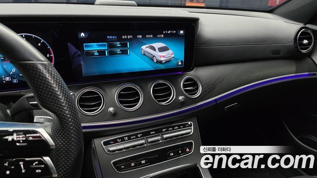Mercedes-Benz E-Class E220d 4MATIC AMG Line