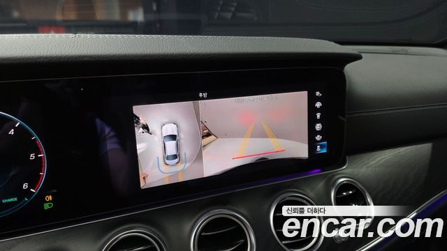 Mercedes-Benz E-Class E220d 4MATIC AMG Line