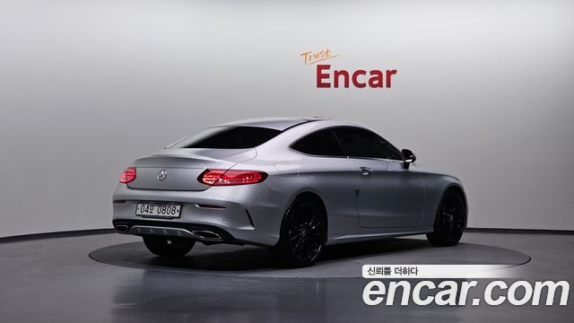 Mercedes-Benz C-Class C200 Coupe