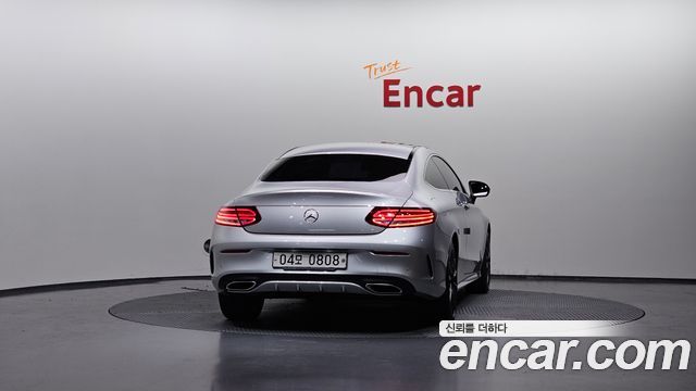 Mercedes-Benz C-Class C200 Coupe