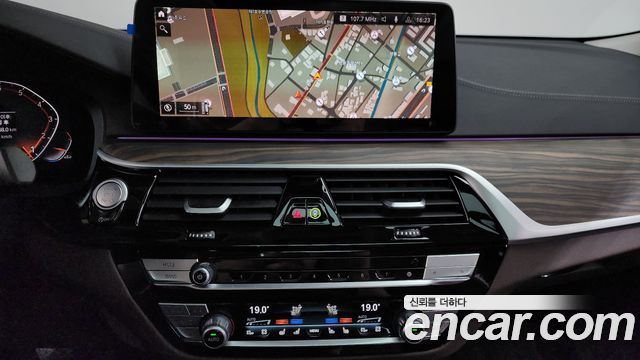 BMW Gran Turismo 630i xDrive Luxury