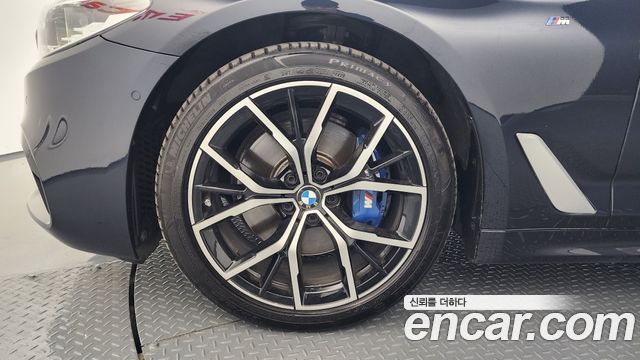 BMW 5-Series 530i xDrive M Sport Package Plus
