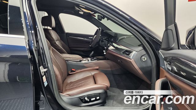 BMW 5-Series 530i xDrive M Sport Package Plus