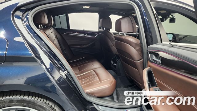BMW 5-Series 530i xDrive M Sport Package Plus