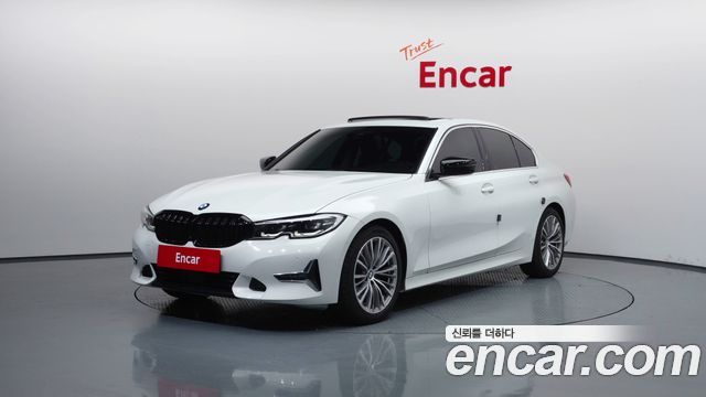 BMW 3-Series 320i Luxury