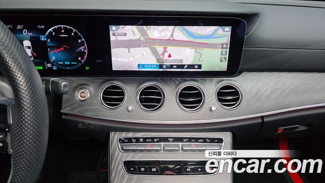 Mercedes-Benz E-Class E350 4MATIC AMG Line