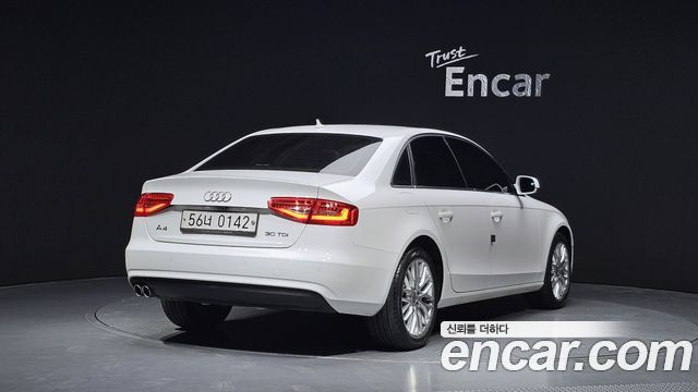 Audi A4 30 TDI Dynamic