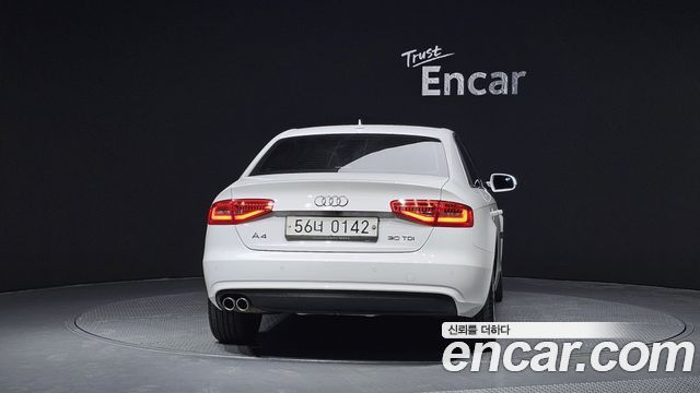 Audi A4 30 TDI Dynamic